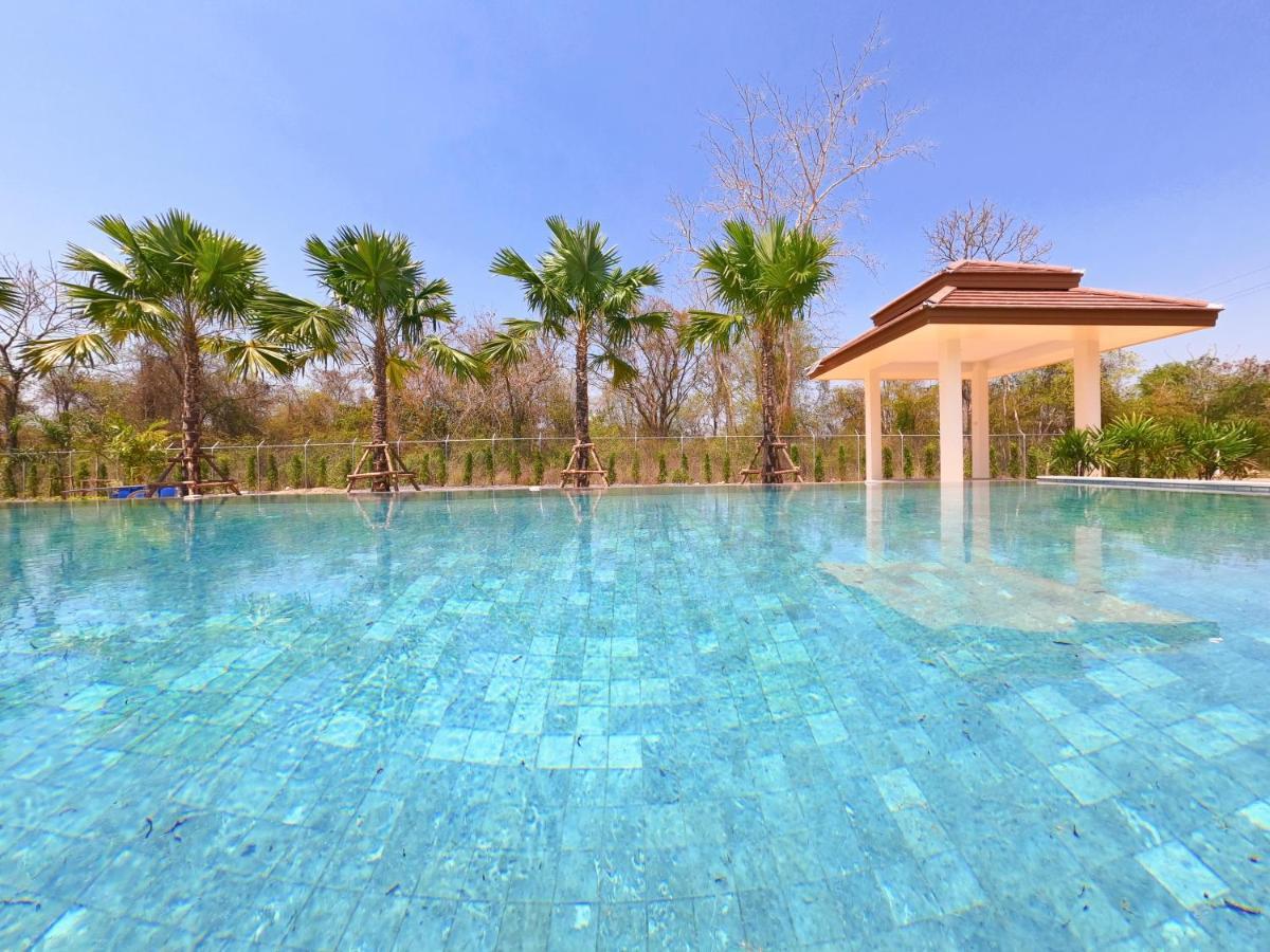 Isan Golf & Adventure Hotel Udon Thani Exterior foto