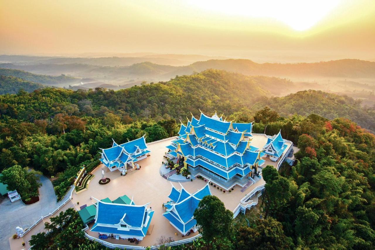 Isan Golf & Adventure Hotel Udon Thani Exterior foto