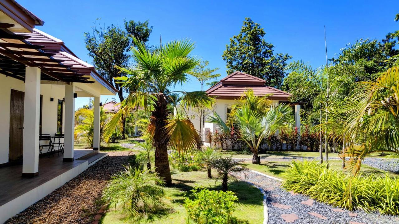 Isan Golf & Adventure Hotel Udon Thani Exterior foto